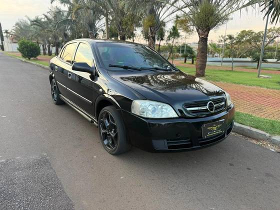 CHEVROLET ASTRA 1.8 MPFI COMFORT SEDAN 8V ÁLCOOL 4P MANUAL